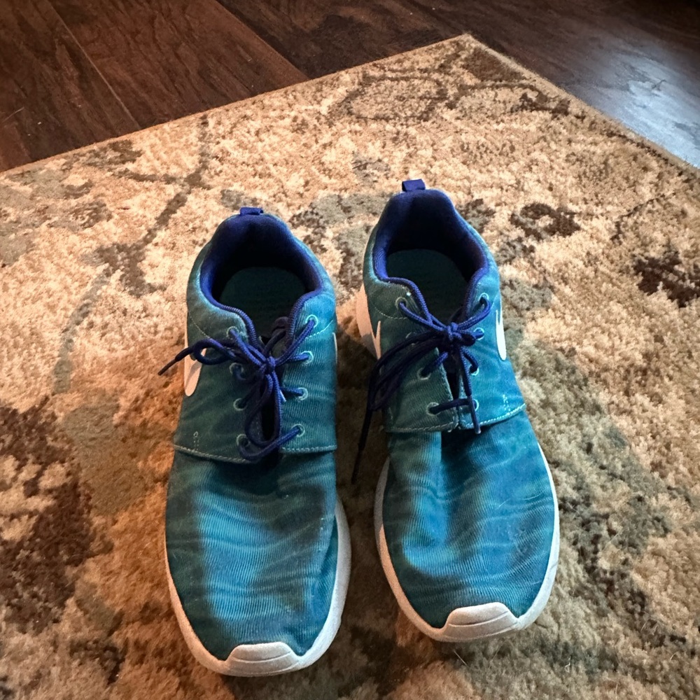 Nike Blue Athletic Shoes